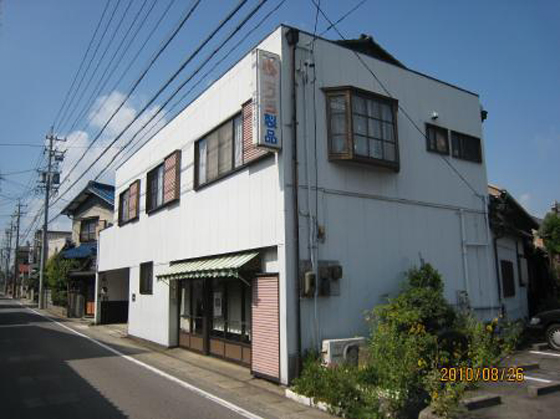碧南市　塗装　外壁　屋根　愛知県　外壁リフォーム　値段　相場　フッ素 ガイナ